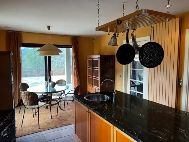 Cocina de Casa o chalet en venta en Bescanó con Calefacción, Jardín privado y Parquet