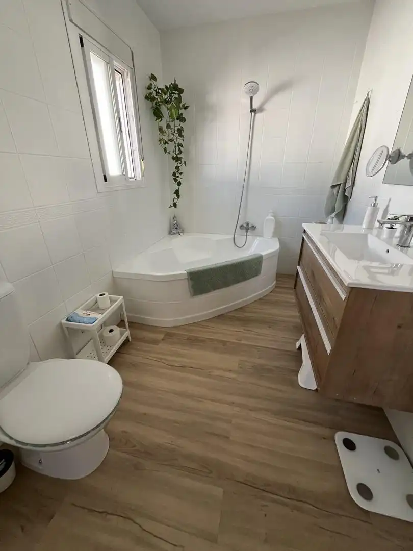 Bany de Casa o xalet en venda en Chiclana de la Frontera amb Piscina comunitària