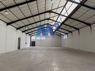 Industrial building for sale in CALLE ÁGUILA