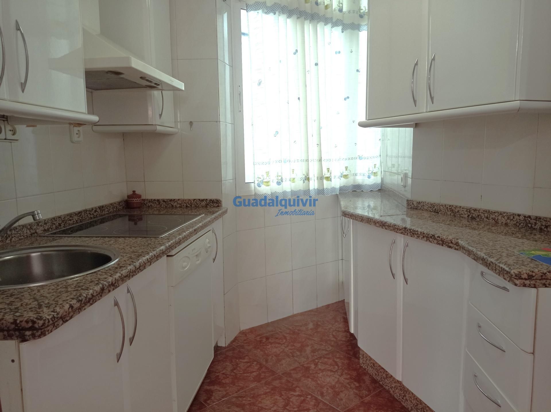 Kitchen of Flat for sale in  Sevilla Capital  with Air Conditioner, Terrace and Storage room
