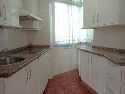 Kitchen of Flat for sale in  Sevilla Capital  with Air Conditioner, Terrace and Storage room