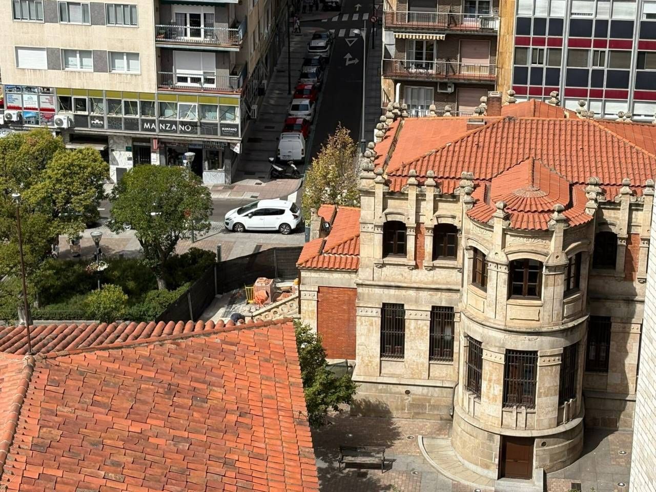 Exterior view of Attic for sale in Salamanca Capital  with Heating, Terrace and Alarm