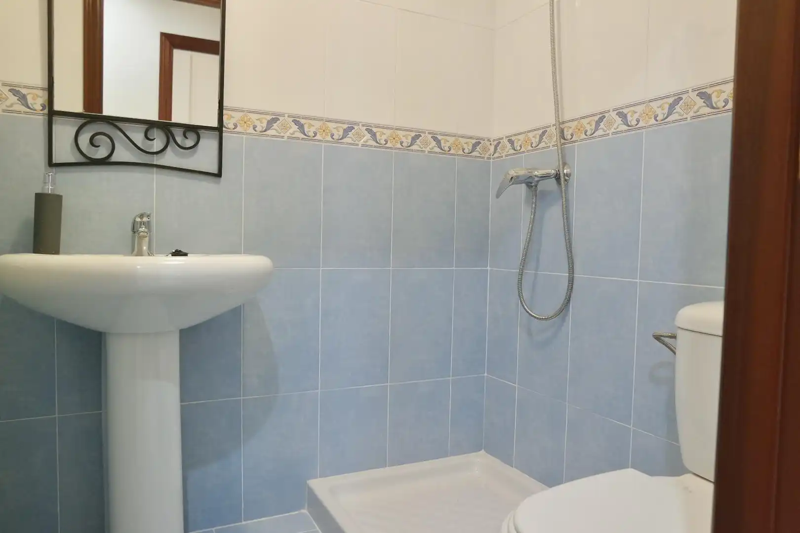 Bathroom of Flat for sale in Centro - Calzada - Cabo Noval