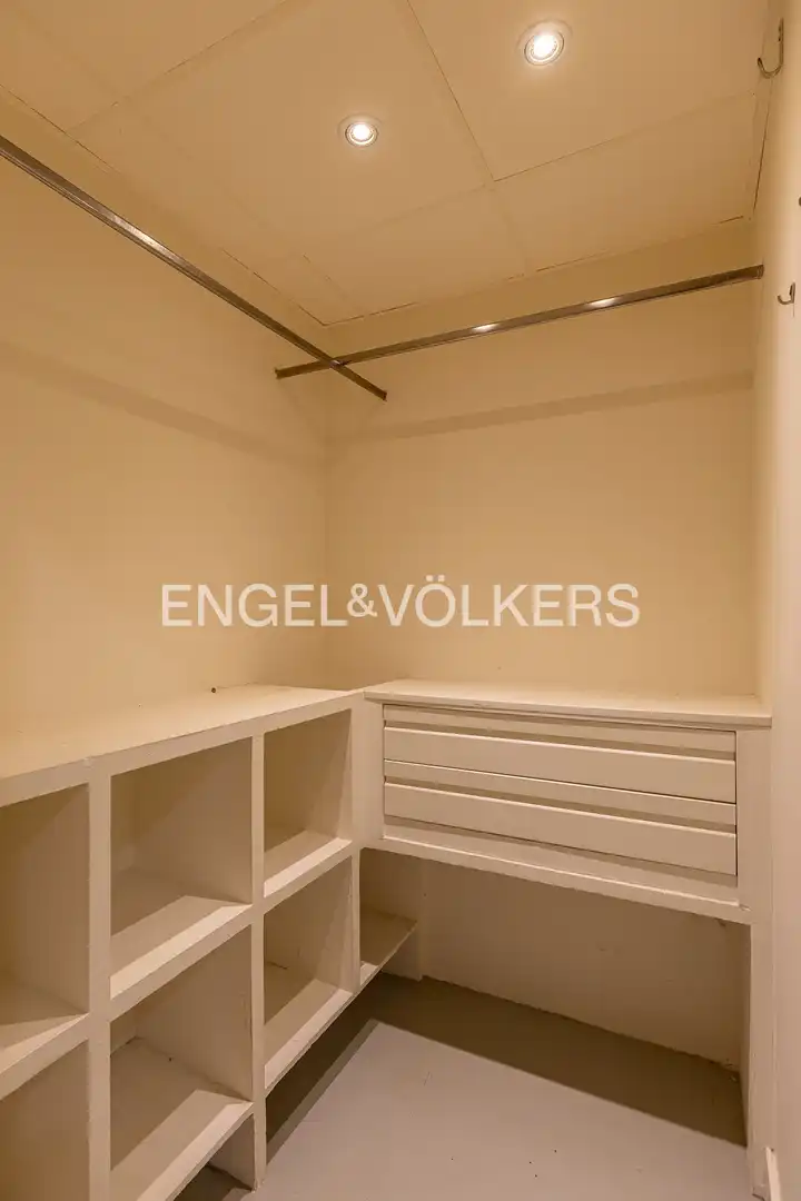 Flat for sale in Madrid  with Air Conditioner, Heating and Terrace