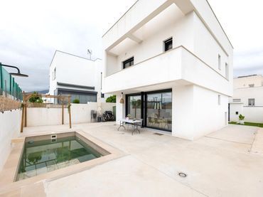 Maison avec piscine à vendre à Calle IGUALDAD