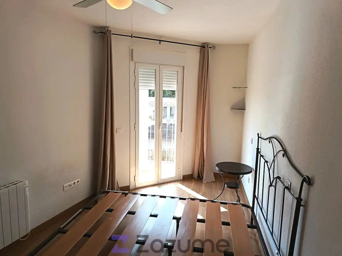 Bedroom of Flat for rent in Carmena  with Heating, Parquet flooring and Furnished