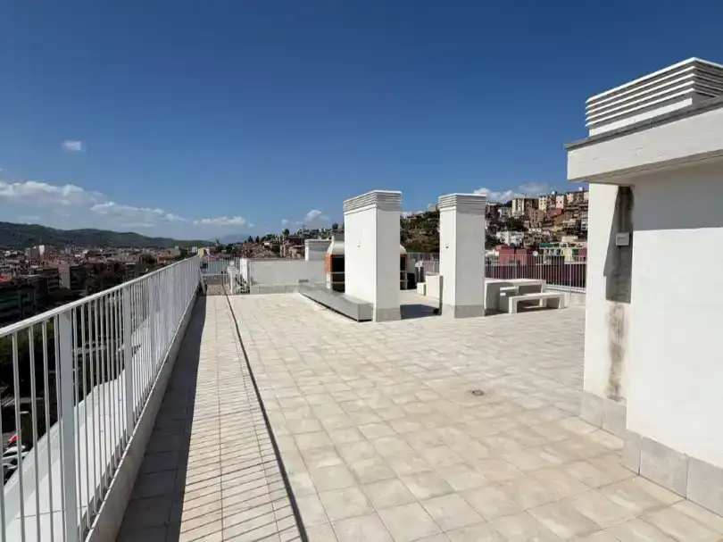 Terrassa de Pis en venda en Molins de Rei amb Aire condicionat, Terrassa i Piscina