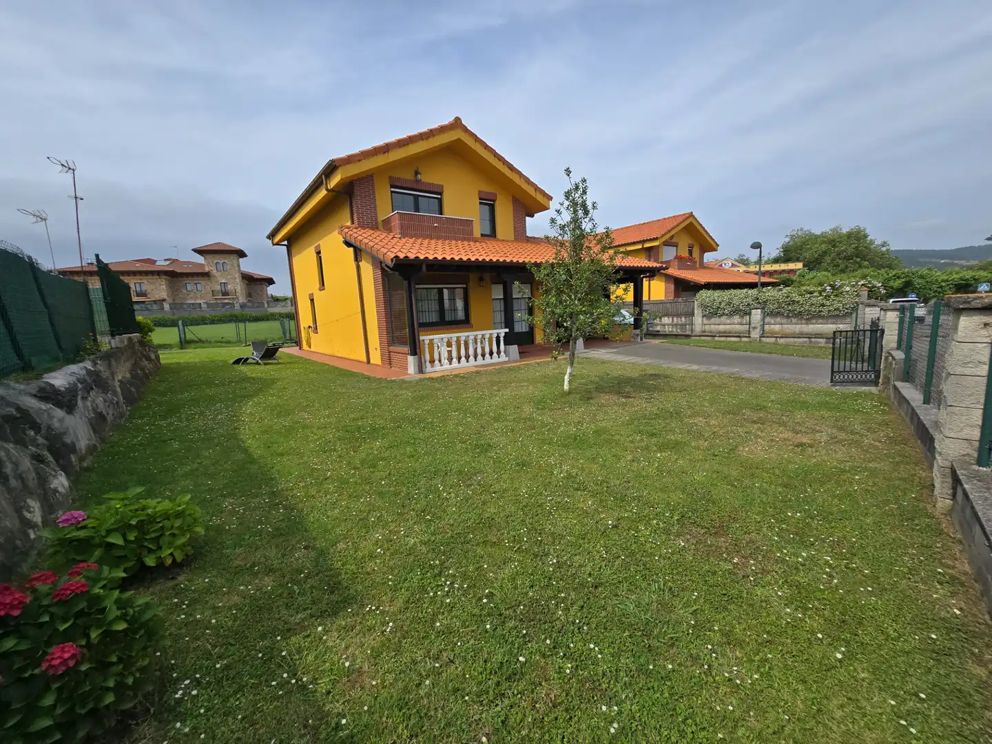 Vista exterior de Casa o chalet en venta en Ribamontán al Mar con Calefacción, Jardín privado y Terraza