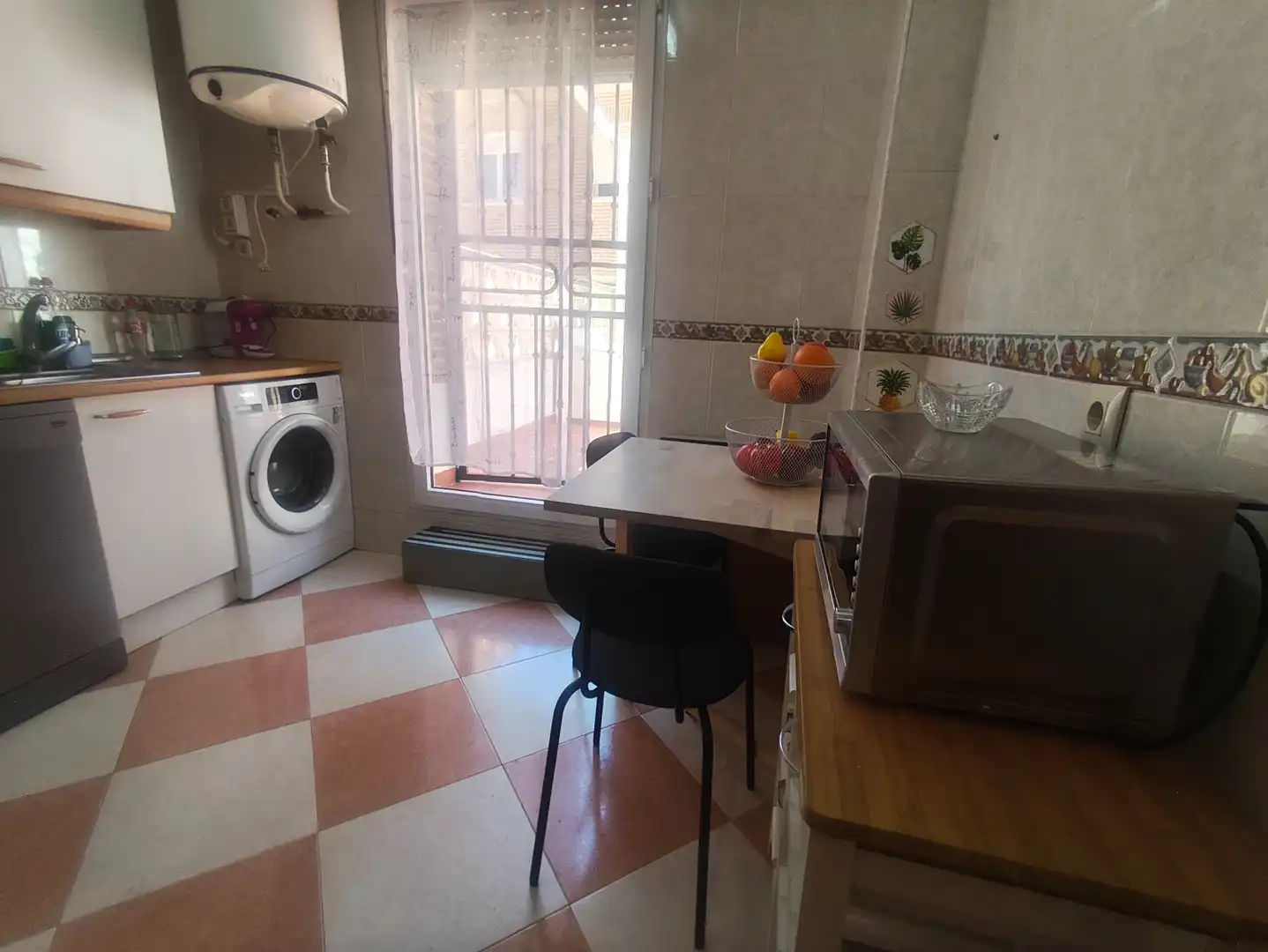 Kitchen of Flat for rent in Valmojado  with Air Conditioner, Heating and Private garden