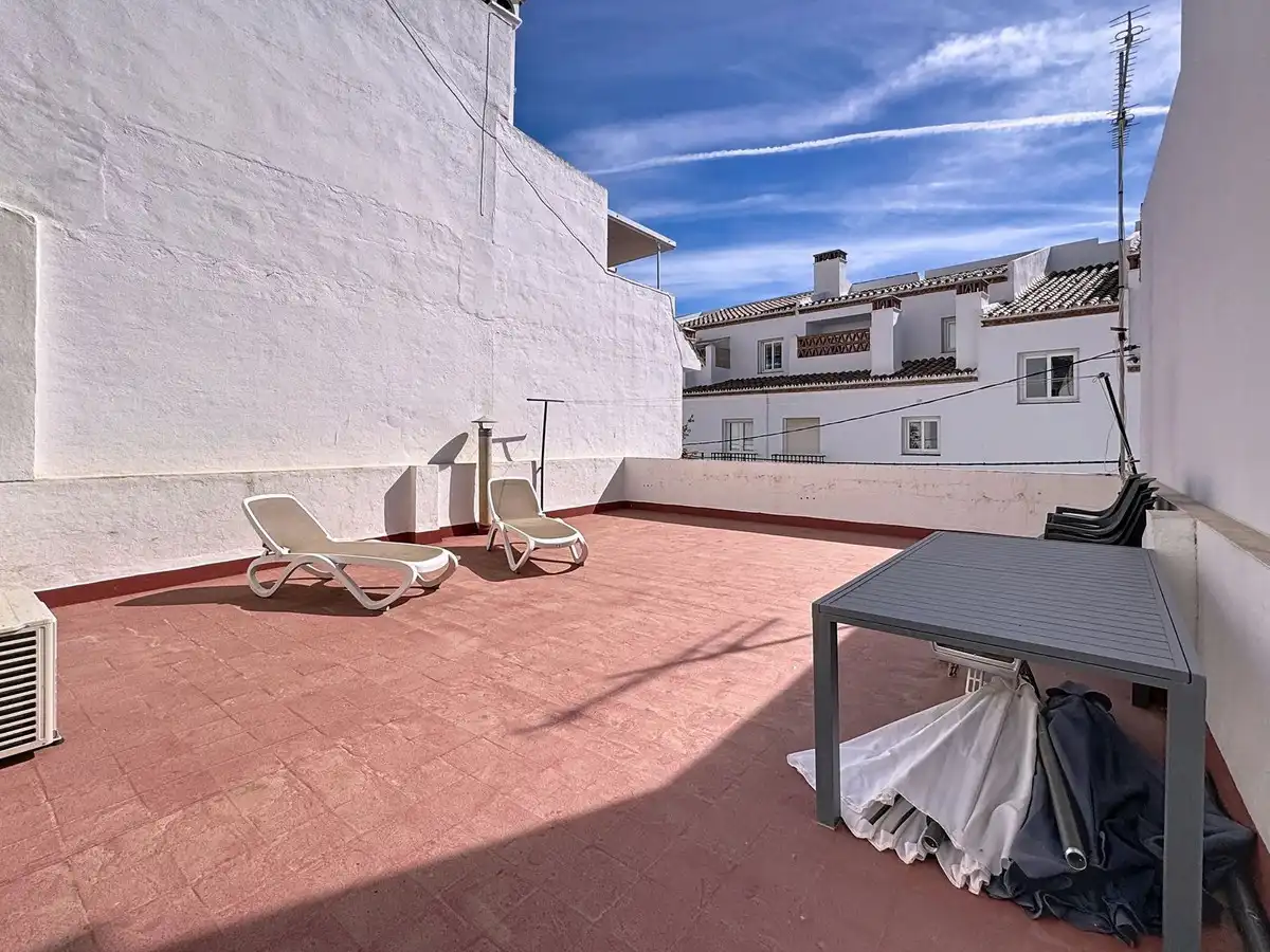 Terrasse von Einfamilien-Reihenhaus zum Verkauf in Mijas mit Klimaanlage, Heizung und Terrasse