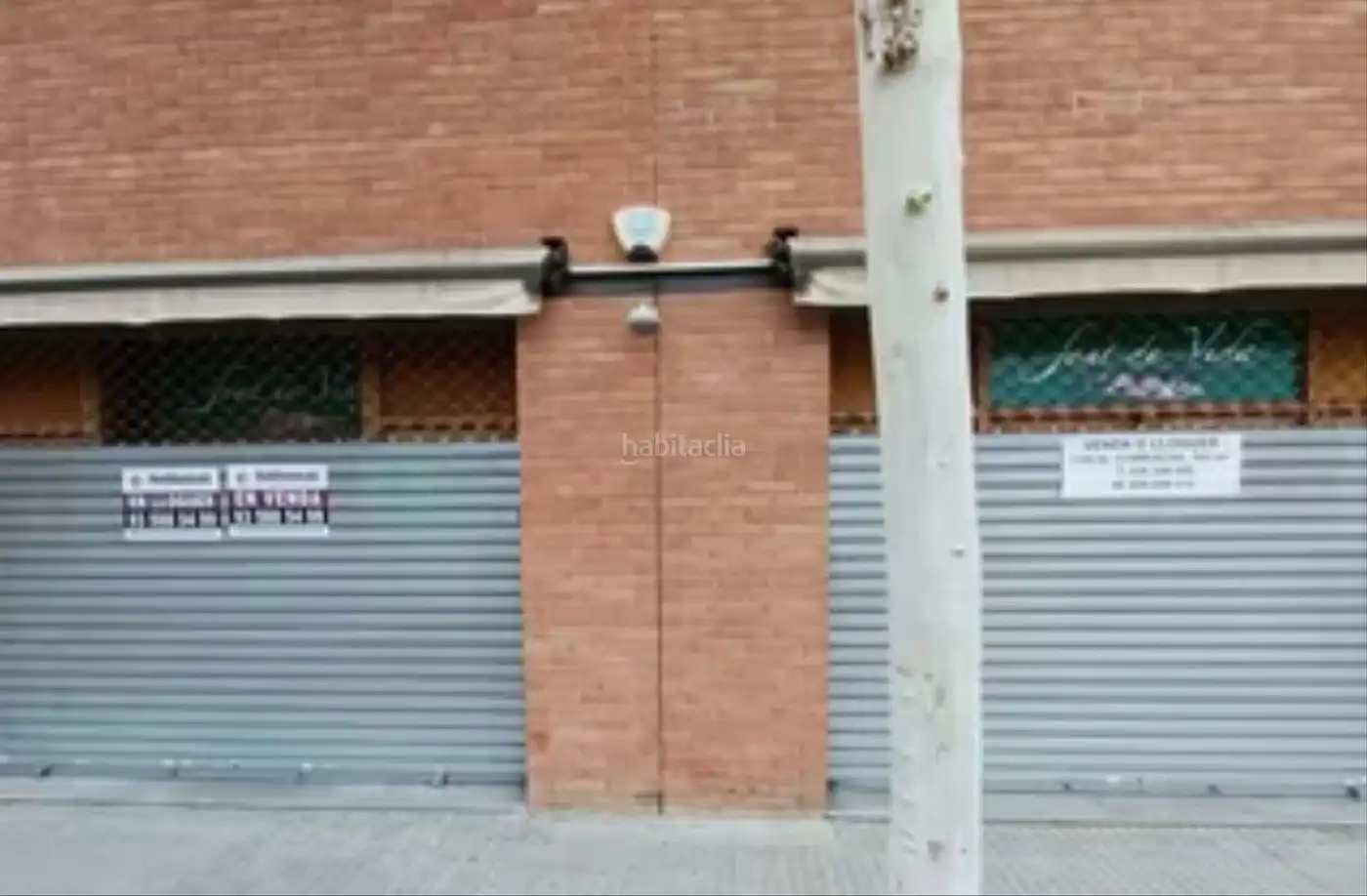 Locale commerciale in vendita a Passeig de les Torres 45