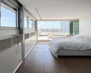 Bedroom of Attic to rent in  Barcelona Capital  with Terrace and Swimming Pool