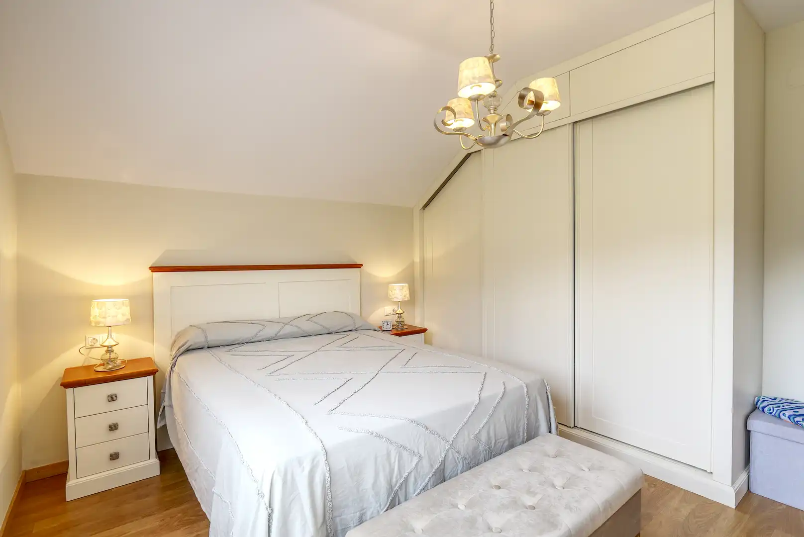 Habitación de Casa o chalet en venta en Lousame con Aire acondicionado, Calefacción y Jardín privado