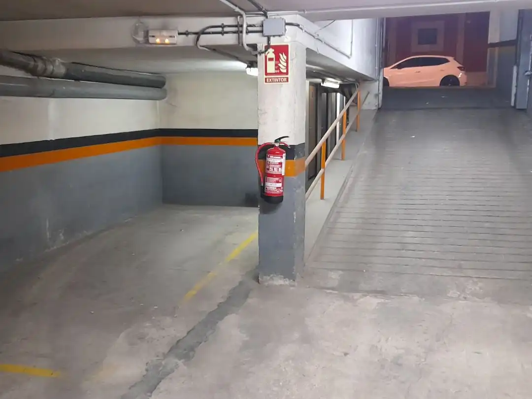 Individual for sale in Calle Nou de Sant Oleguer 20, imagen 2