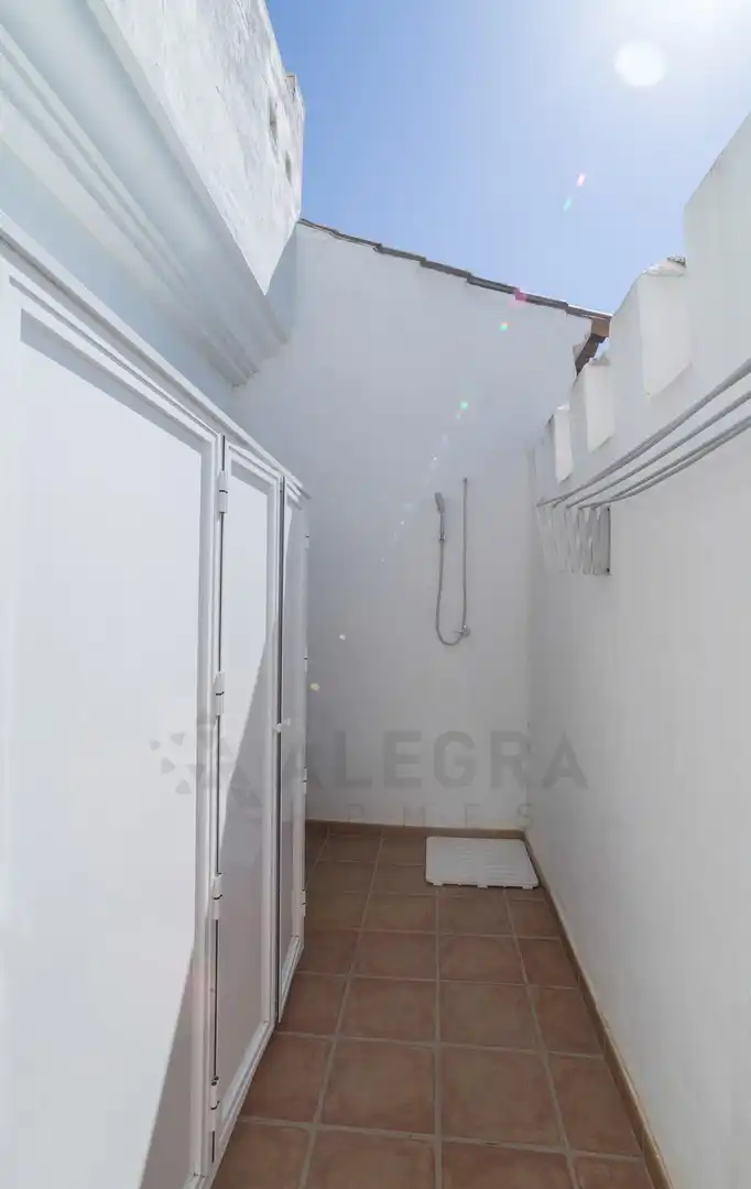 Habitación de Ático en venta en Rota con Aire acondicionado, Jardín privado y Terraza