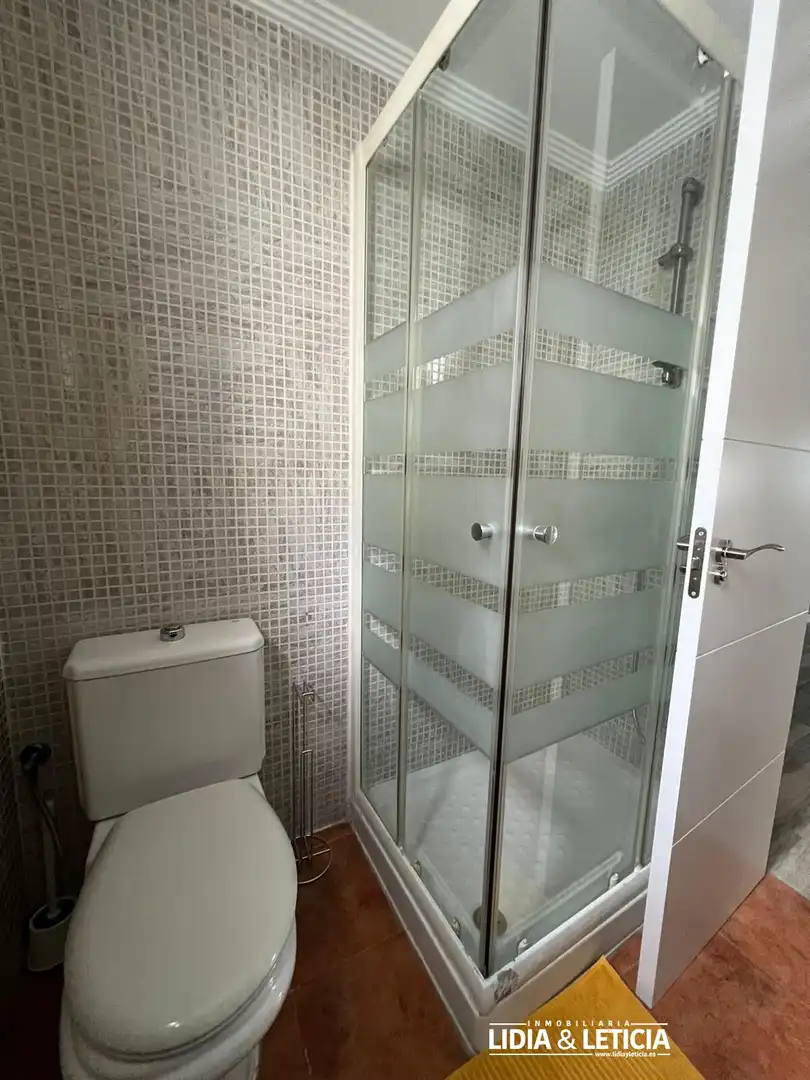 Baño de Piso en venta en Alcalá de Guadaira con Aire acondicionado, Calefacción y Parquet