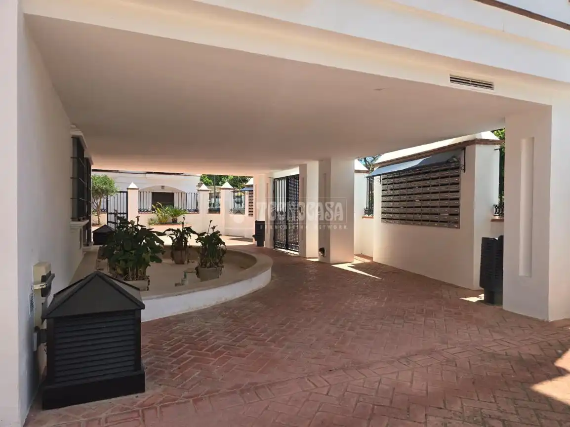 Terraza de Piso en venta en Vélez de Benaudalla con Aire acondicionado, Terraza y Piscina comunitaria