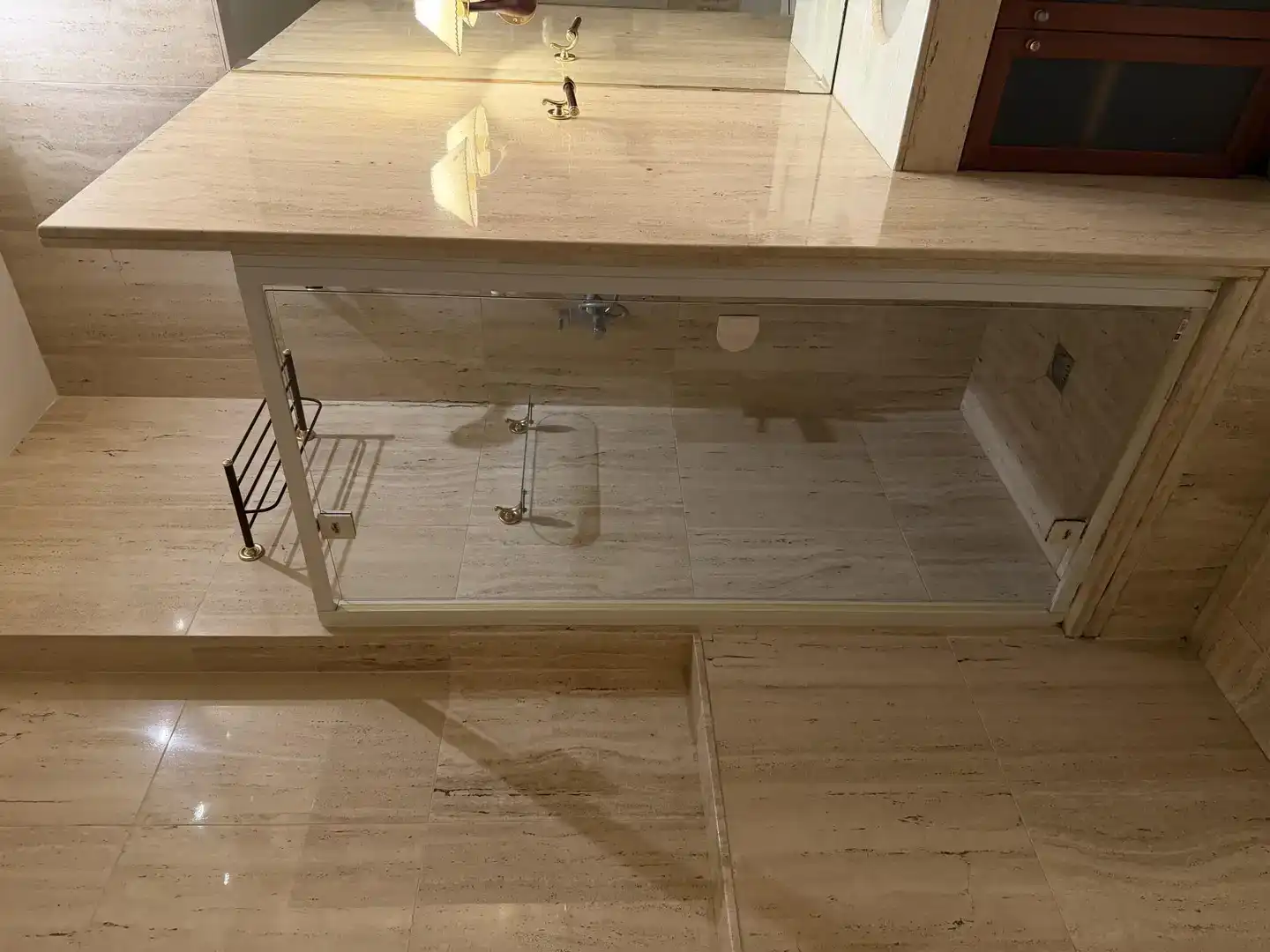 Bathroom of Flat for share in Barcelona  with Air Conditioner, Parquet flooring and Furnished