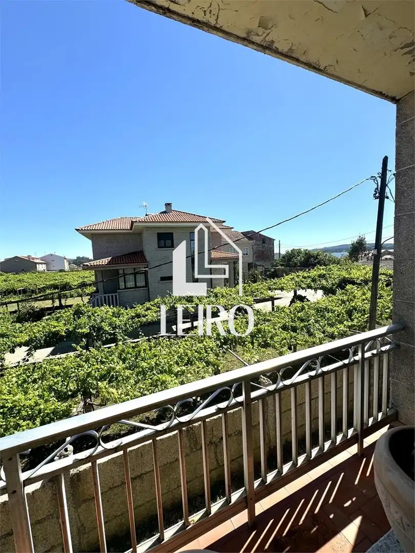 Exterior view of Houses for sale in Cambados  with Balcony