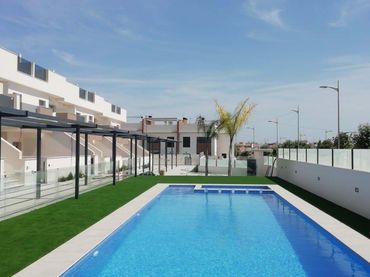 Haus zum Verkauf in Pilar de la Horadada ciudad