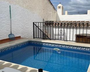 Piscina de Casa o xalet en venda en Nerja amb Terrassa