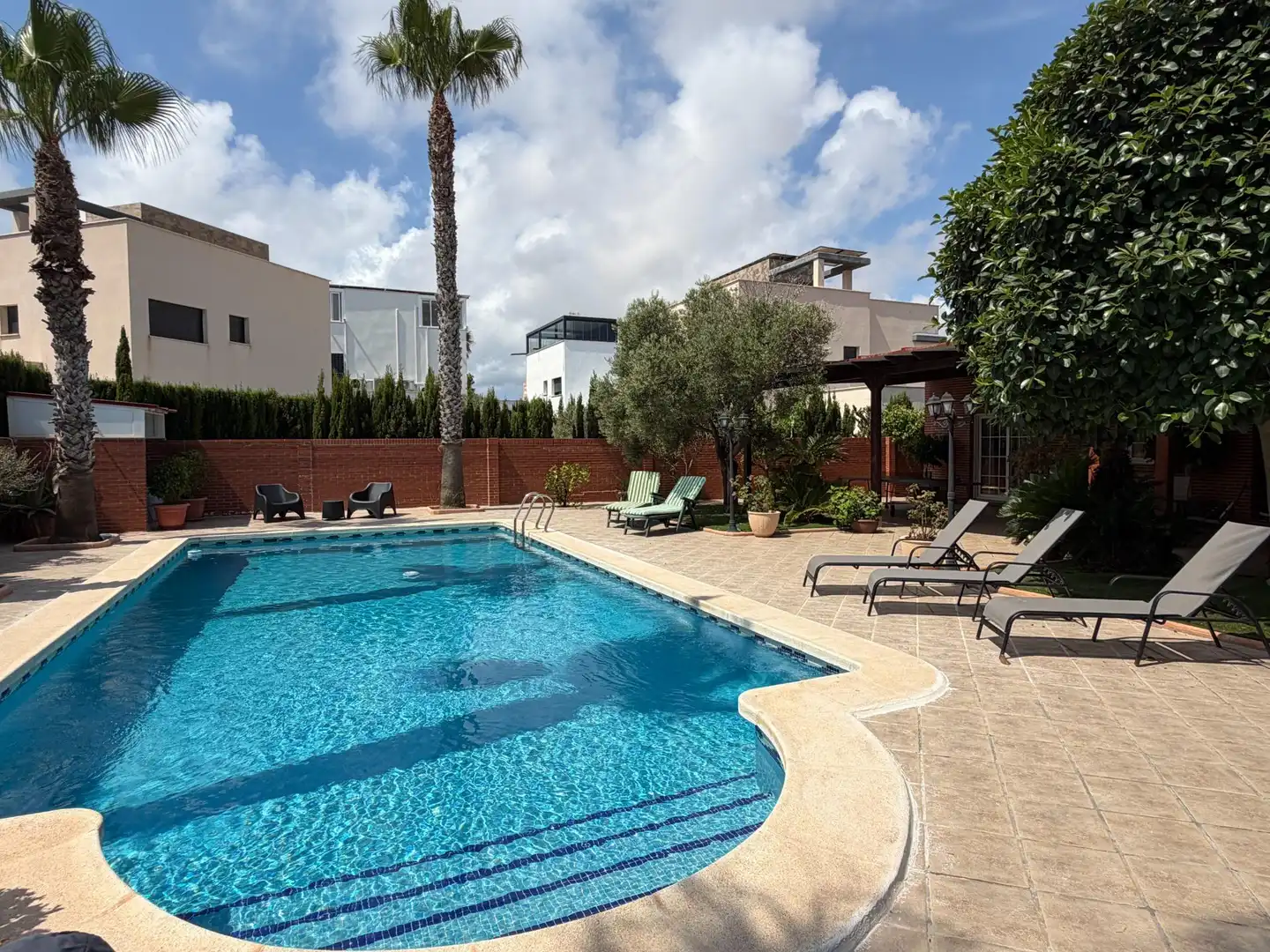 Swimming pool of Houses for sale in Cartagena  with Air Conditioner, Heating and Private garden