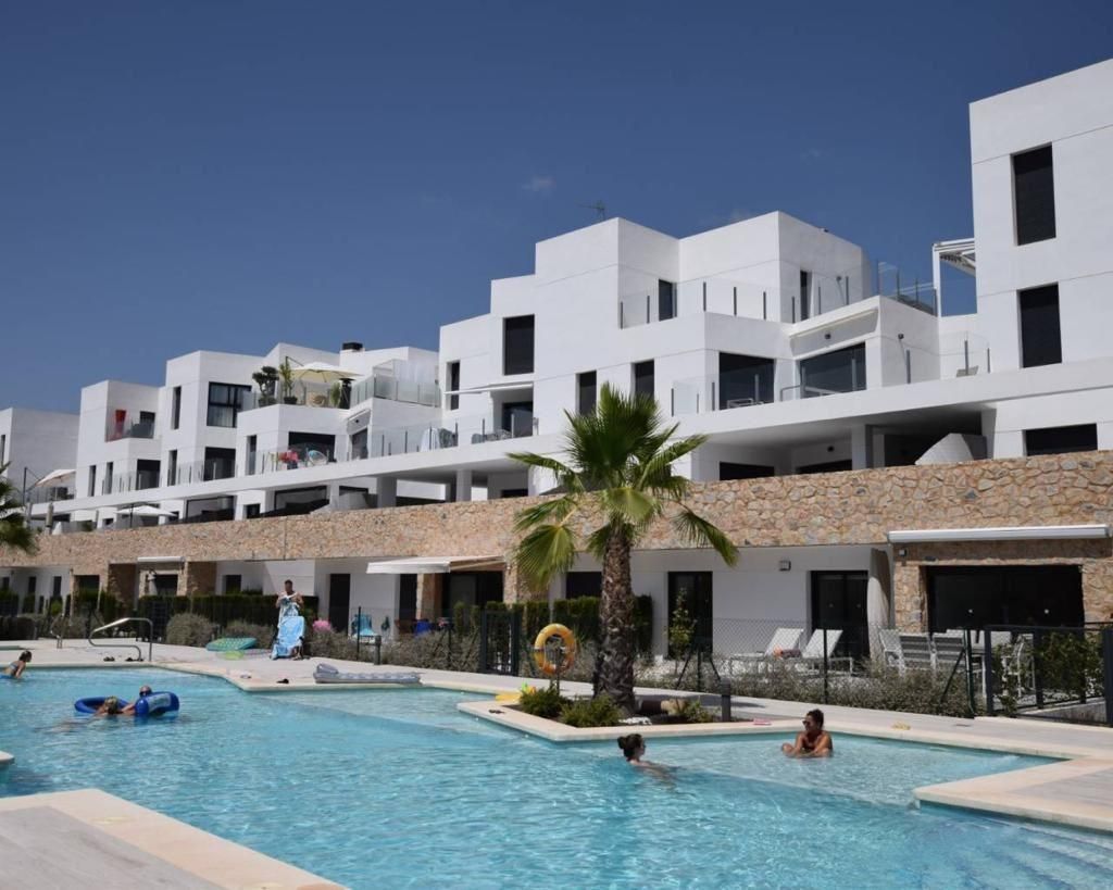 Exterior view of Apartment for sale in Orihuela  with Air Conditioner, Heating and Private garden