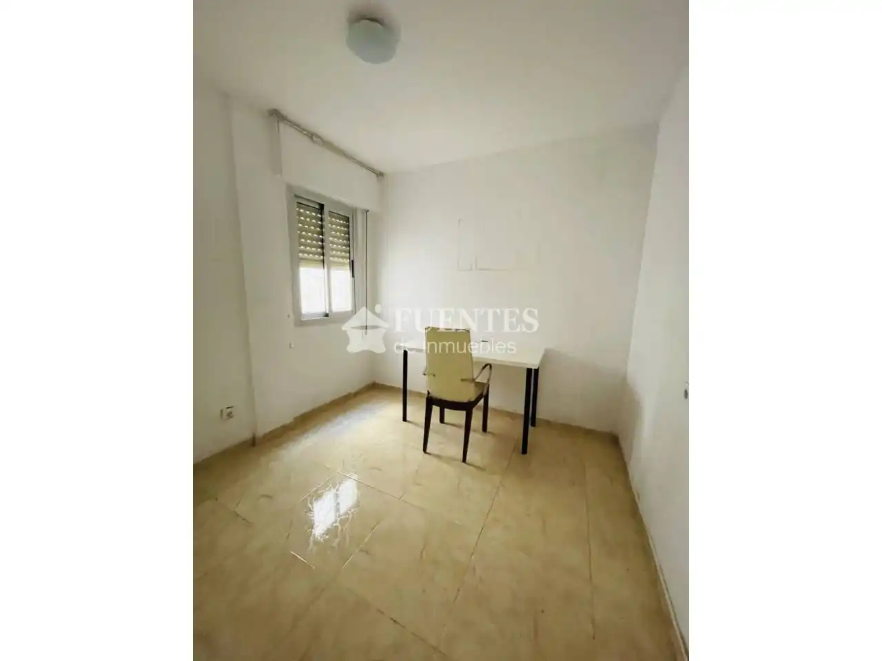 Habitación de Piso en venta en Alicante / Alacant con Aire acondicionado y Terraza