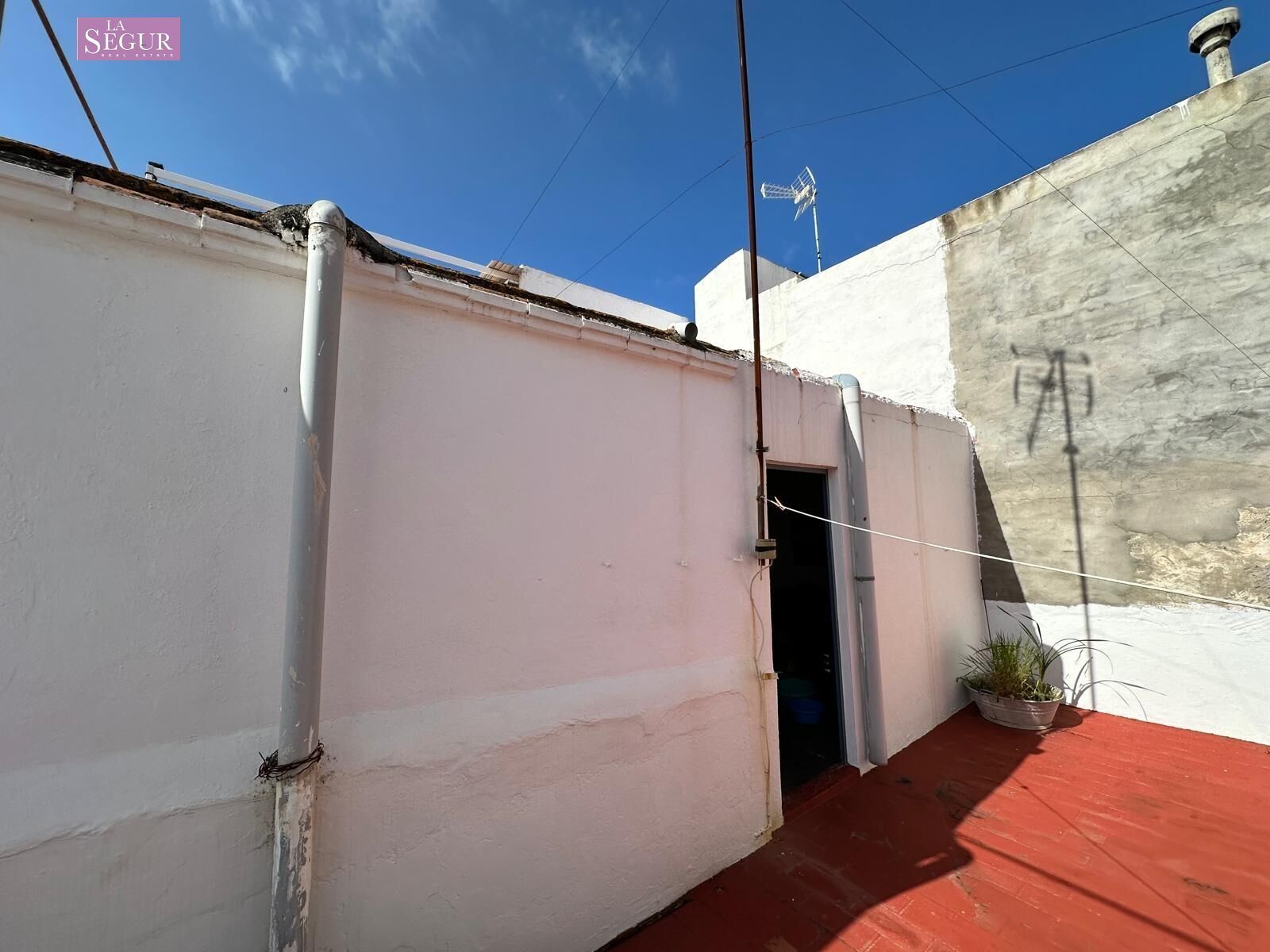 Exterior view of House or chalet for sale in Conil de la Frontera  with Terrace and Storage room