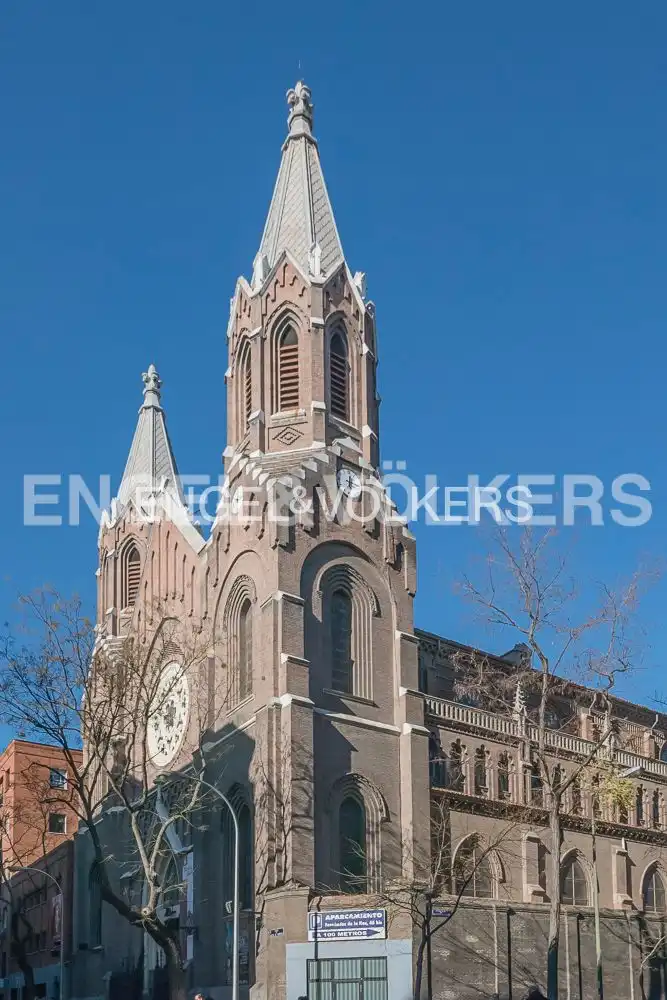 Vista exterior de Pis de lloguer en Madrid amb Aire condicionat, Calefacció i Parquet