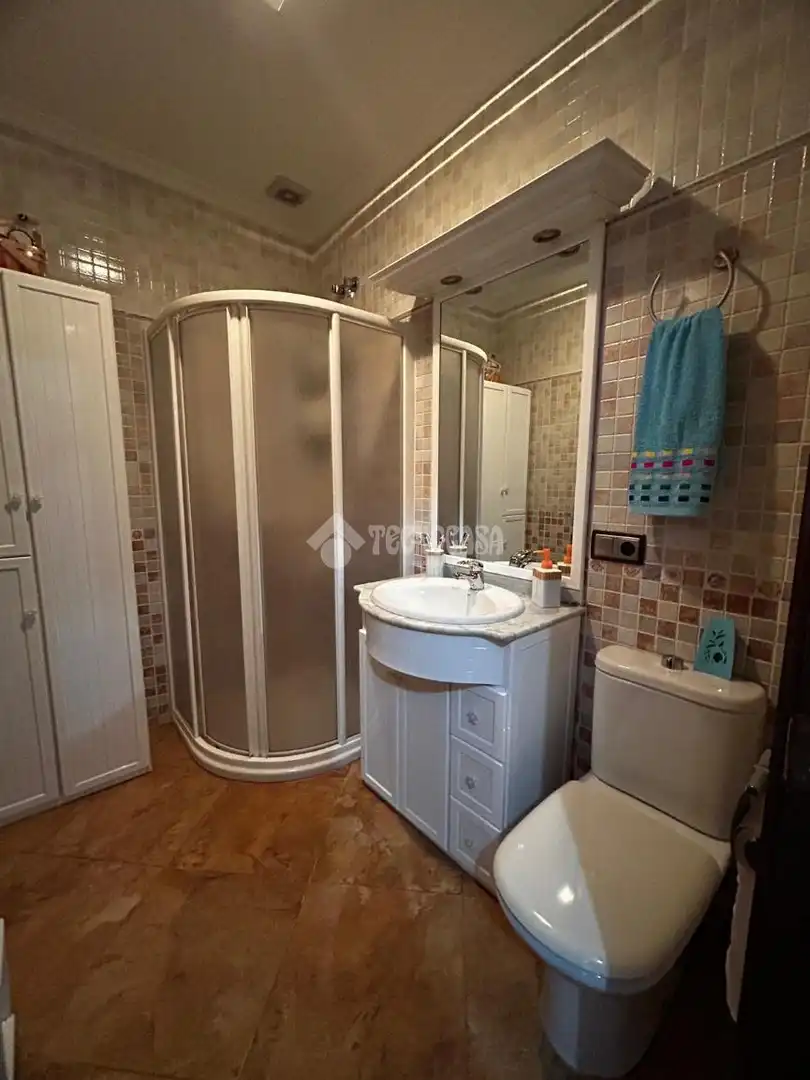 Baño de Casa adosada en venta en Alcalá del Río con Aire acondicionado