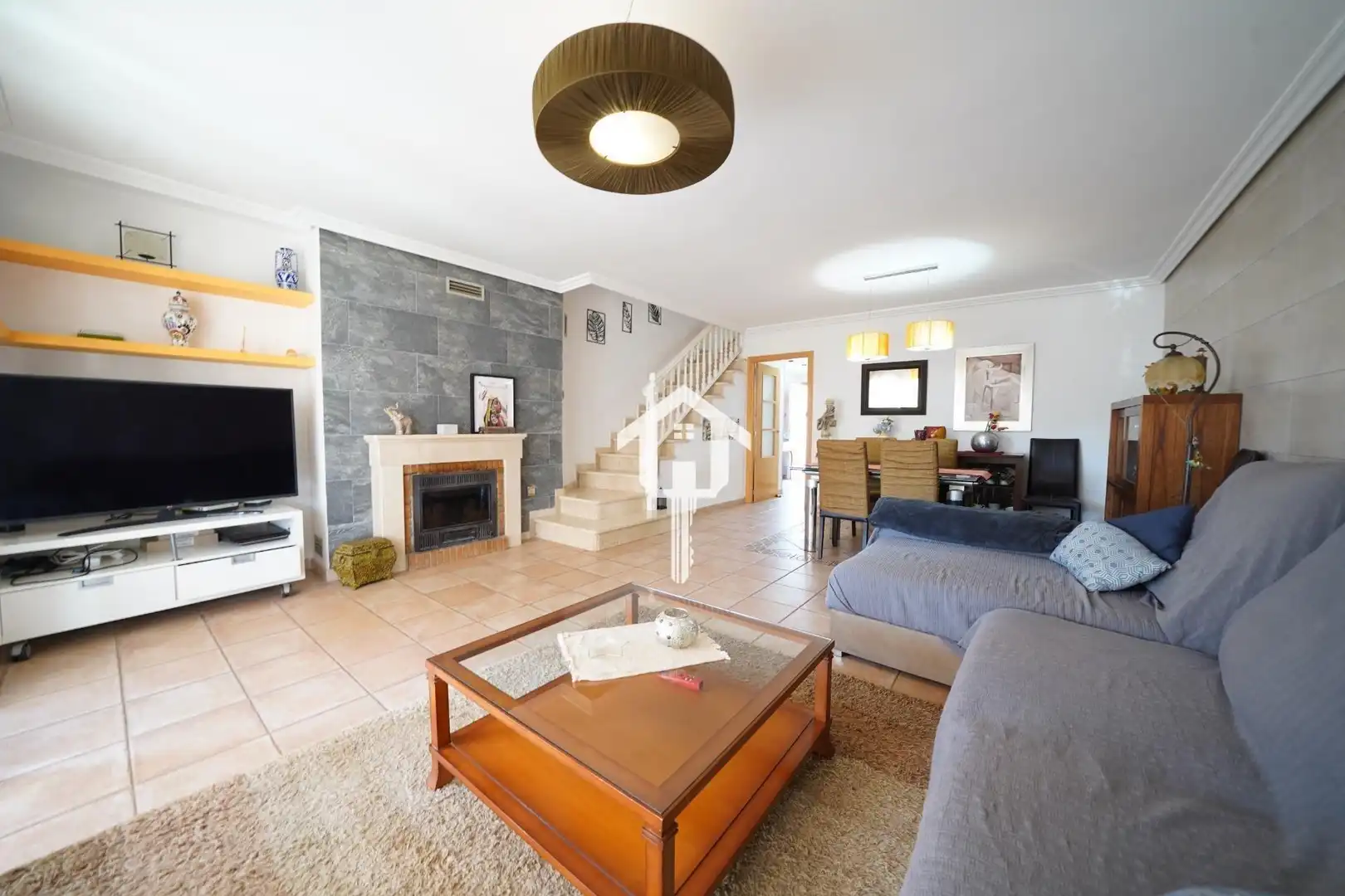 Sala d'estar de Casa adosada en venda en Alicante / Alacant amb Aire condicionat, Calefacció i Jardí privat