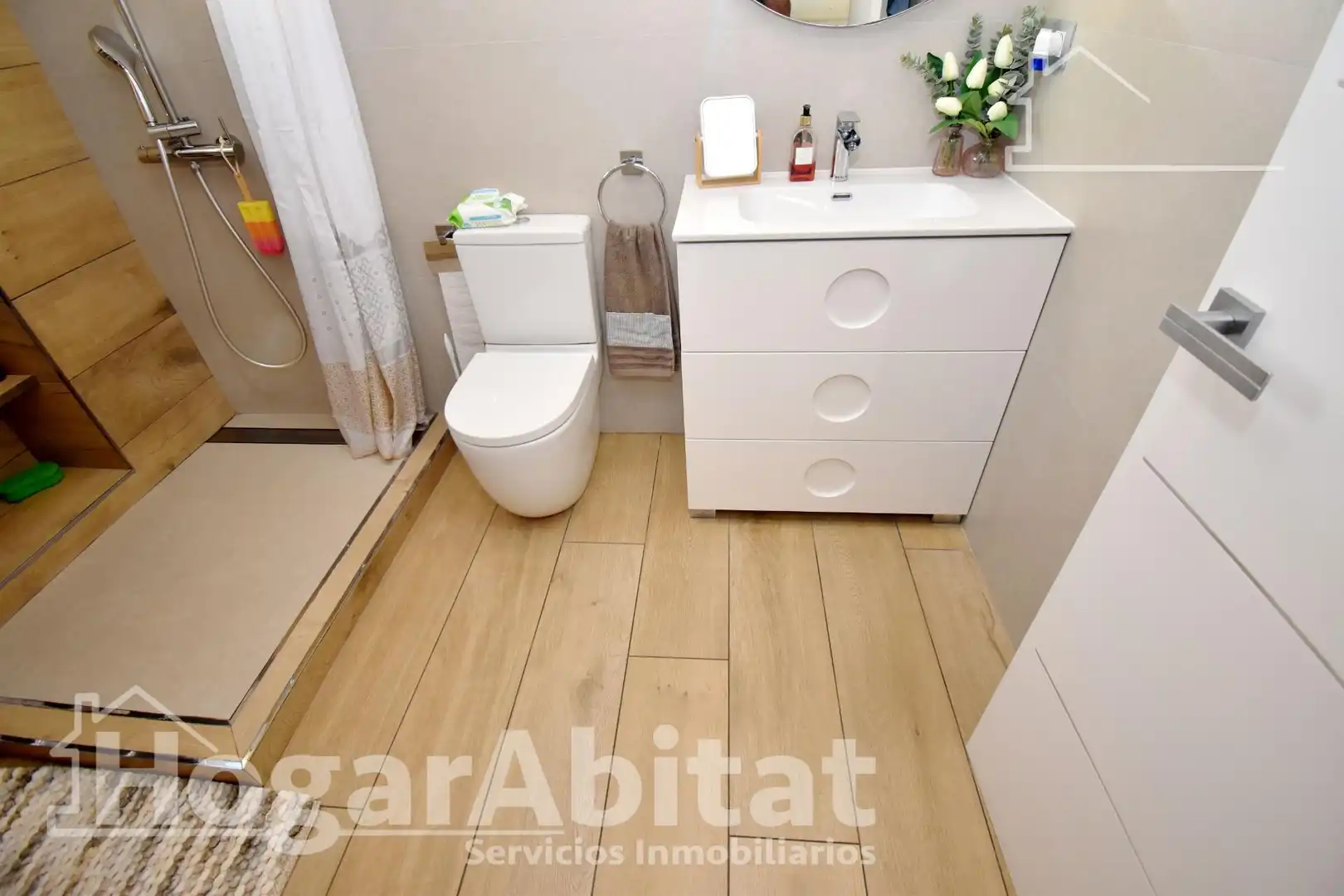 Bany de Àtic en venda en Castellón de la Plana / Castelló de la Plana amb Aire condicionat, Calefacció i Terrassa
