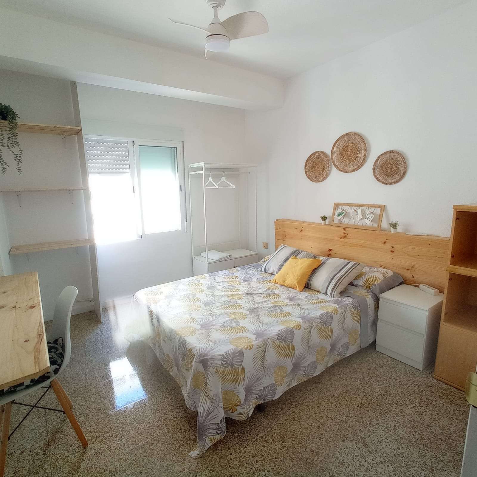Habitación de Piso para compartir en Adra con Aire acondicionado, Terraza y Amueblado