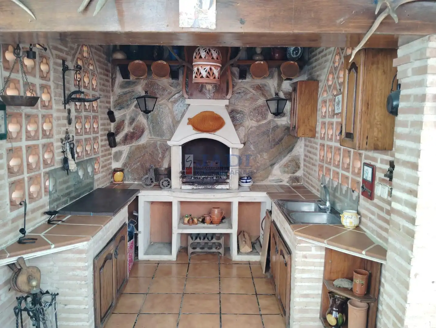 Cuina de Casa o xalet en venda en Almuradiel amb Calefacció, Traster i Moblat