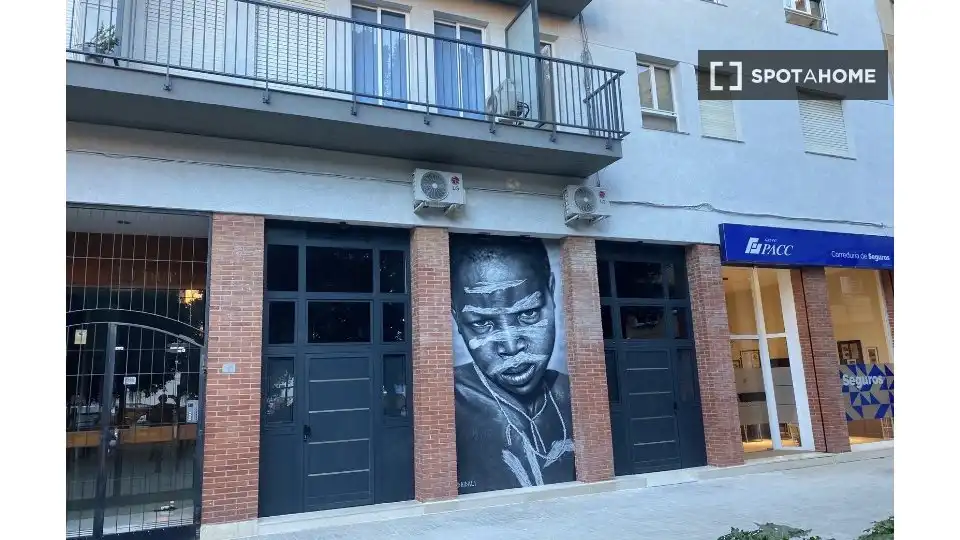 Vista exterior de Piso de alquiler en Valencia con Aire acondicionado, Calefacción y Amueblado