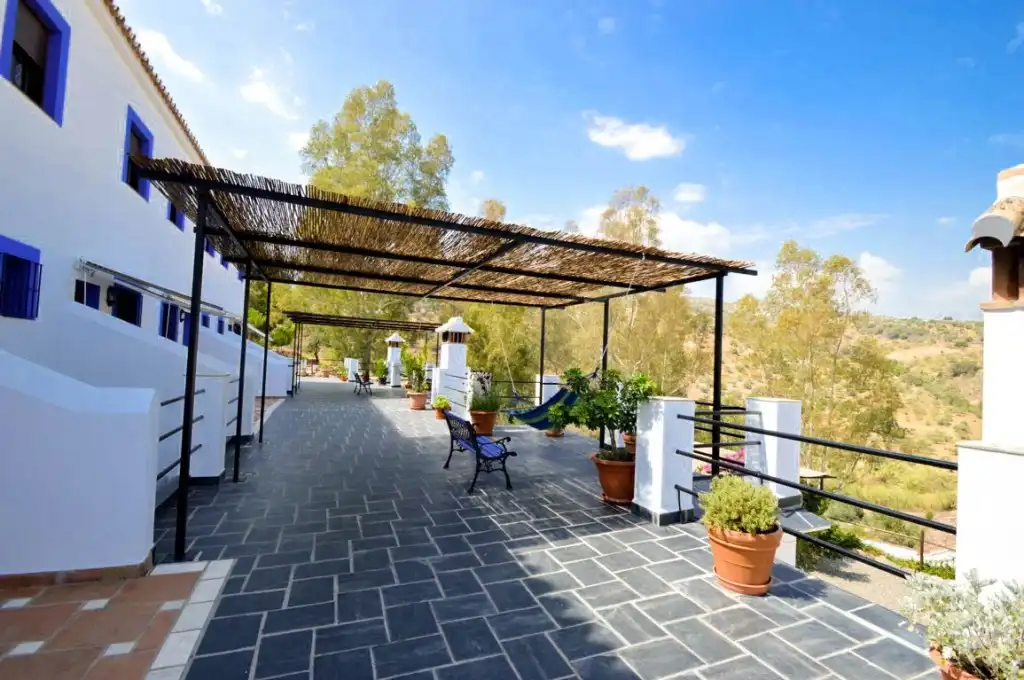 Casa rústica con piscina en venta en Guaro, imagen 17