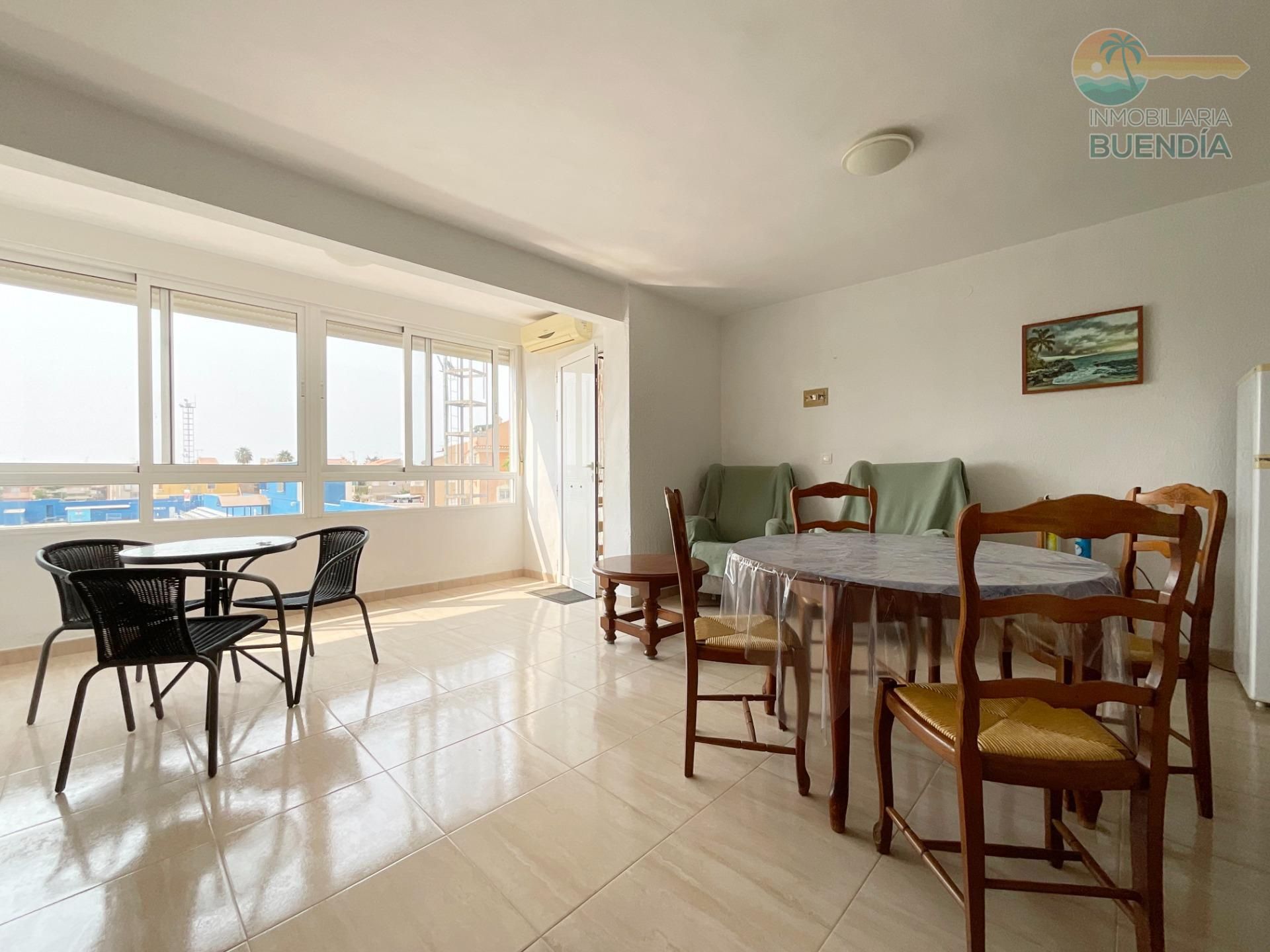 Sala d'estar de Apartament en venda en Mazarrón amb Aire condicionat