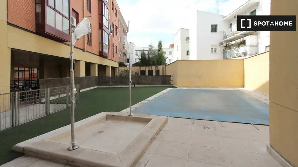 Flat for rent in Los Rosales