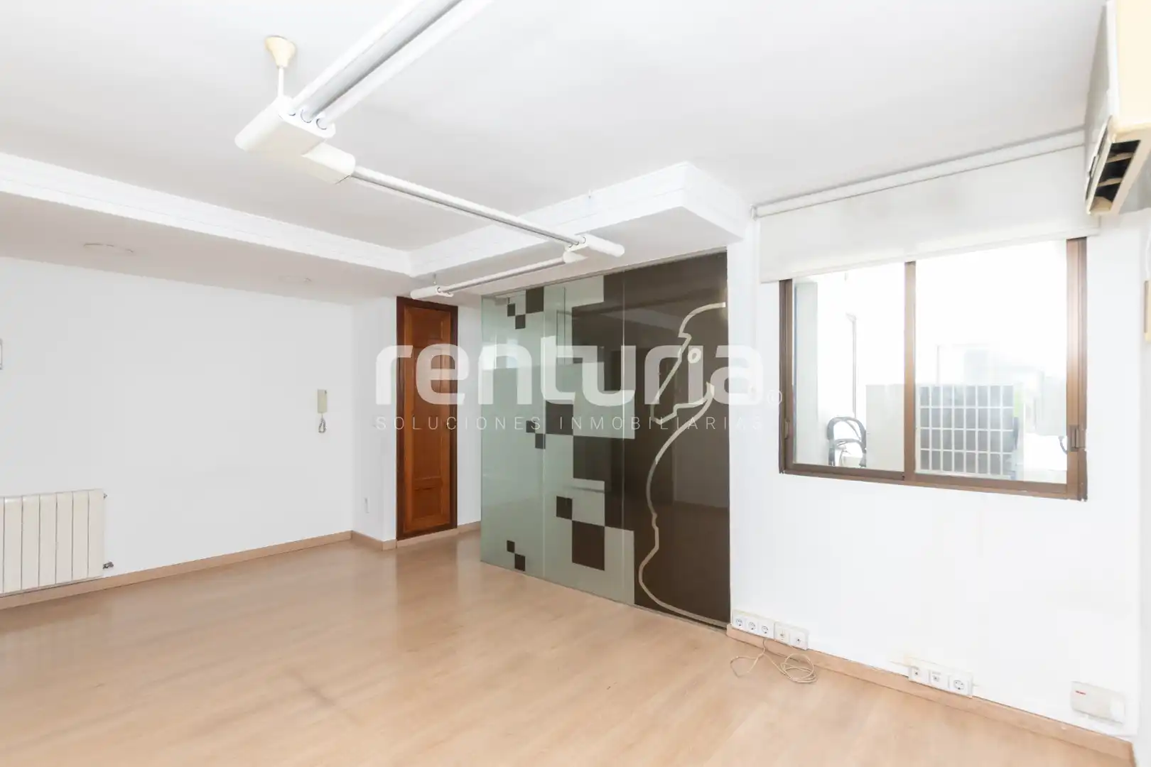 Piso en venta en Valencia con Aire acondicionado, Calefacción y Balcón