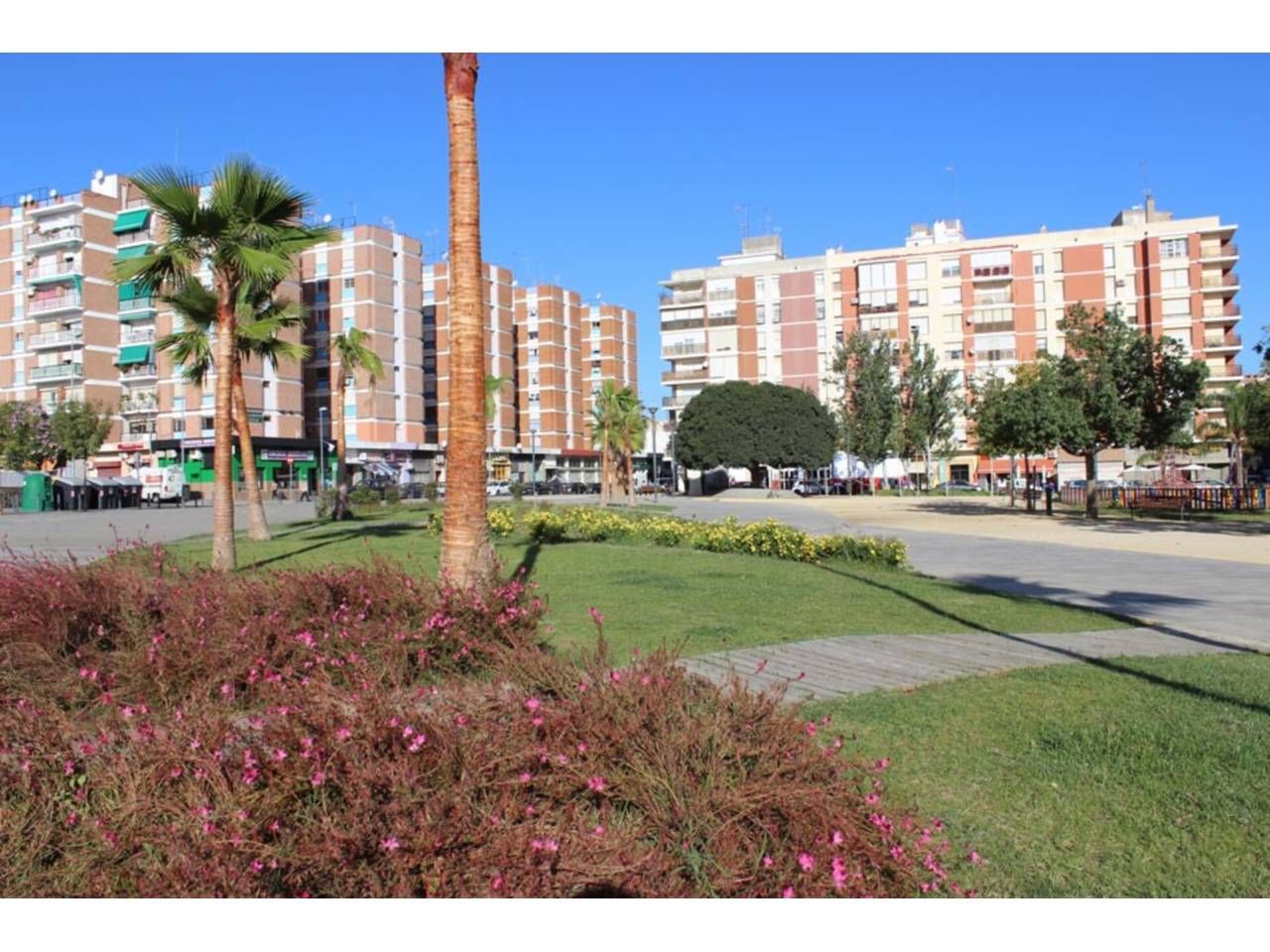 Vista exterior de Pis en venda en  Huelva Capital amb Moblat