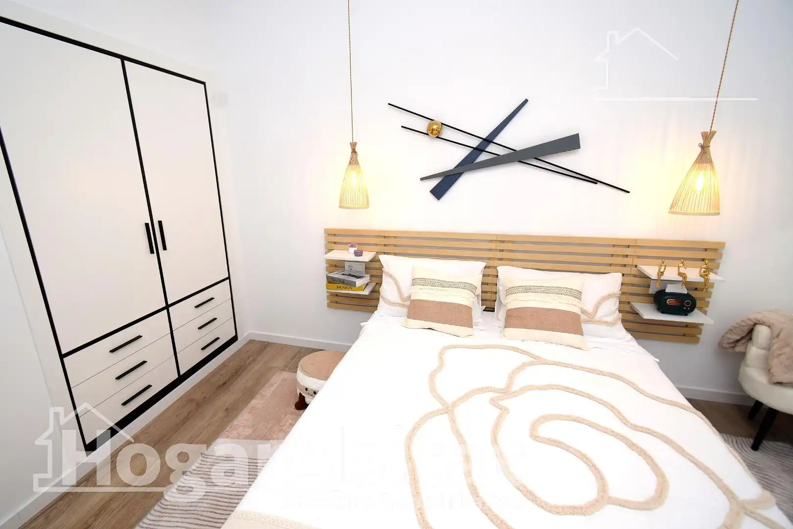 Bedroom of Attic for sale in Picassent  with Parquet flooring, Terrace and Furnished