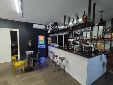 Local comercial en venda a Pintor Sert