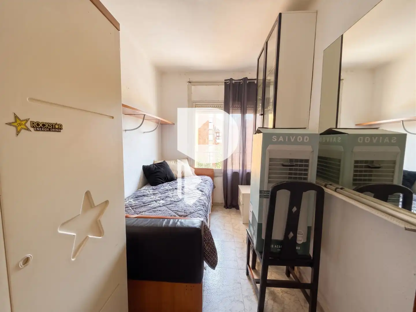 Habitación de Apartamento en venta en Sant Vicenç Dels Horts con Calefacción y Internet