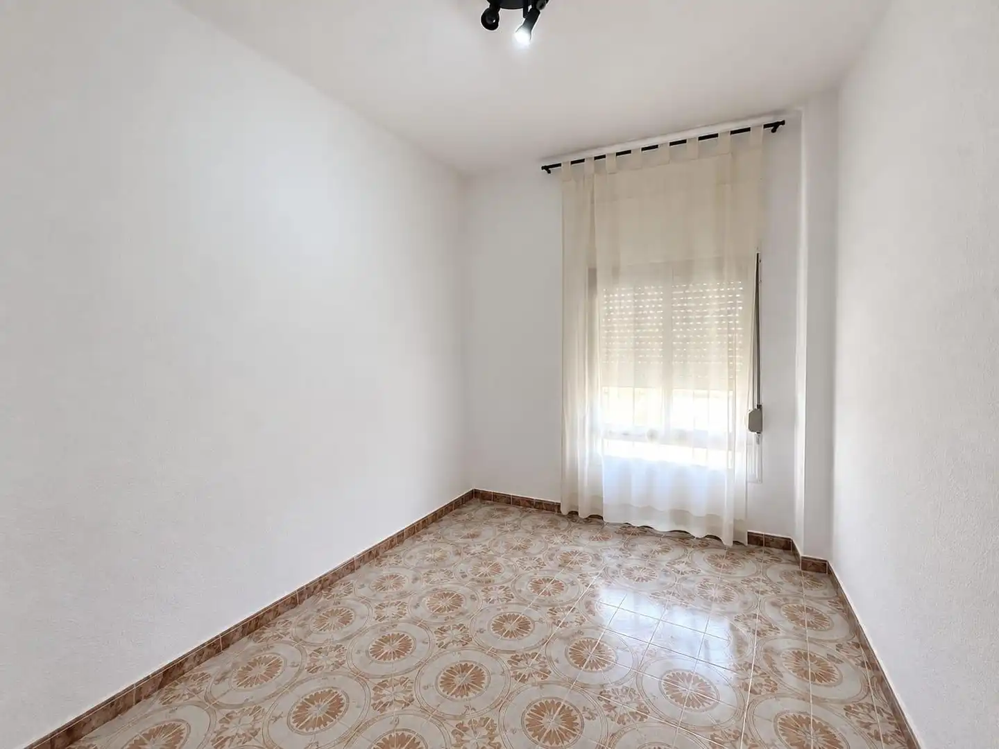 Flat with terrace for sale in Calle Calle Peris Celda, imagen 12