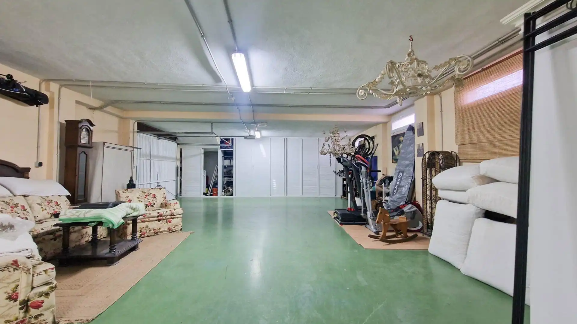 Casa adosada en venda en Badajoz amb Aire condicionat, Jardí privat i Terrassa