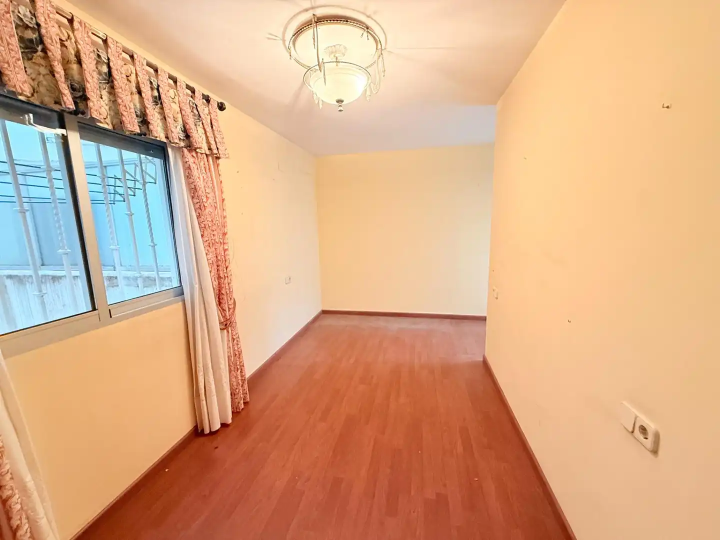 Habitación de Piso en venta en Valencia con Parquet y Terraza