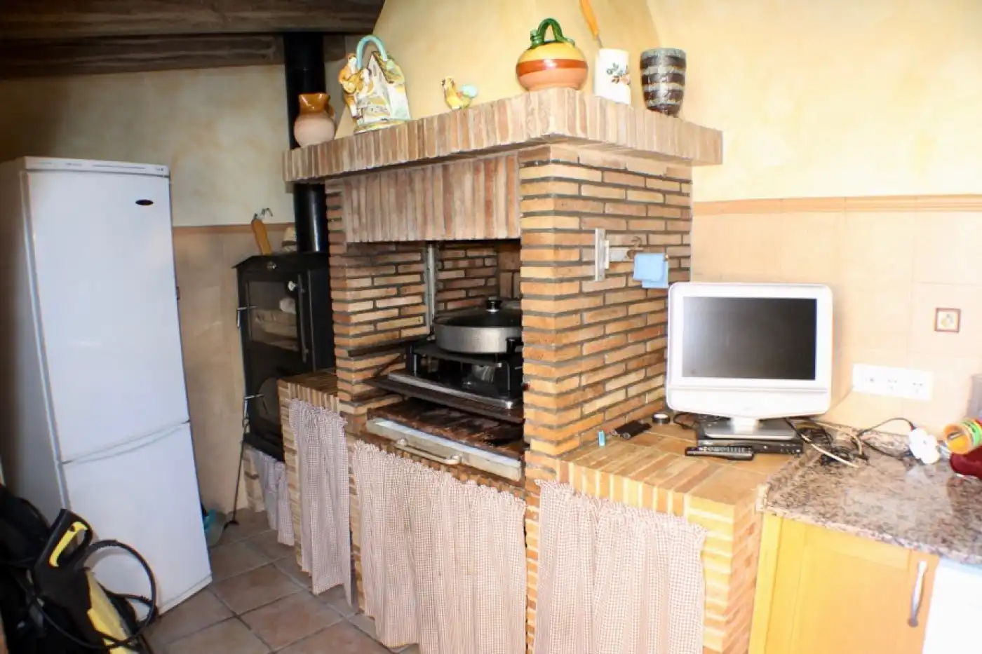 Cuina de Casa o xalet en venda en La Nucia amb Aire condicionat, Calefacció i Terrassa