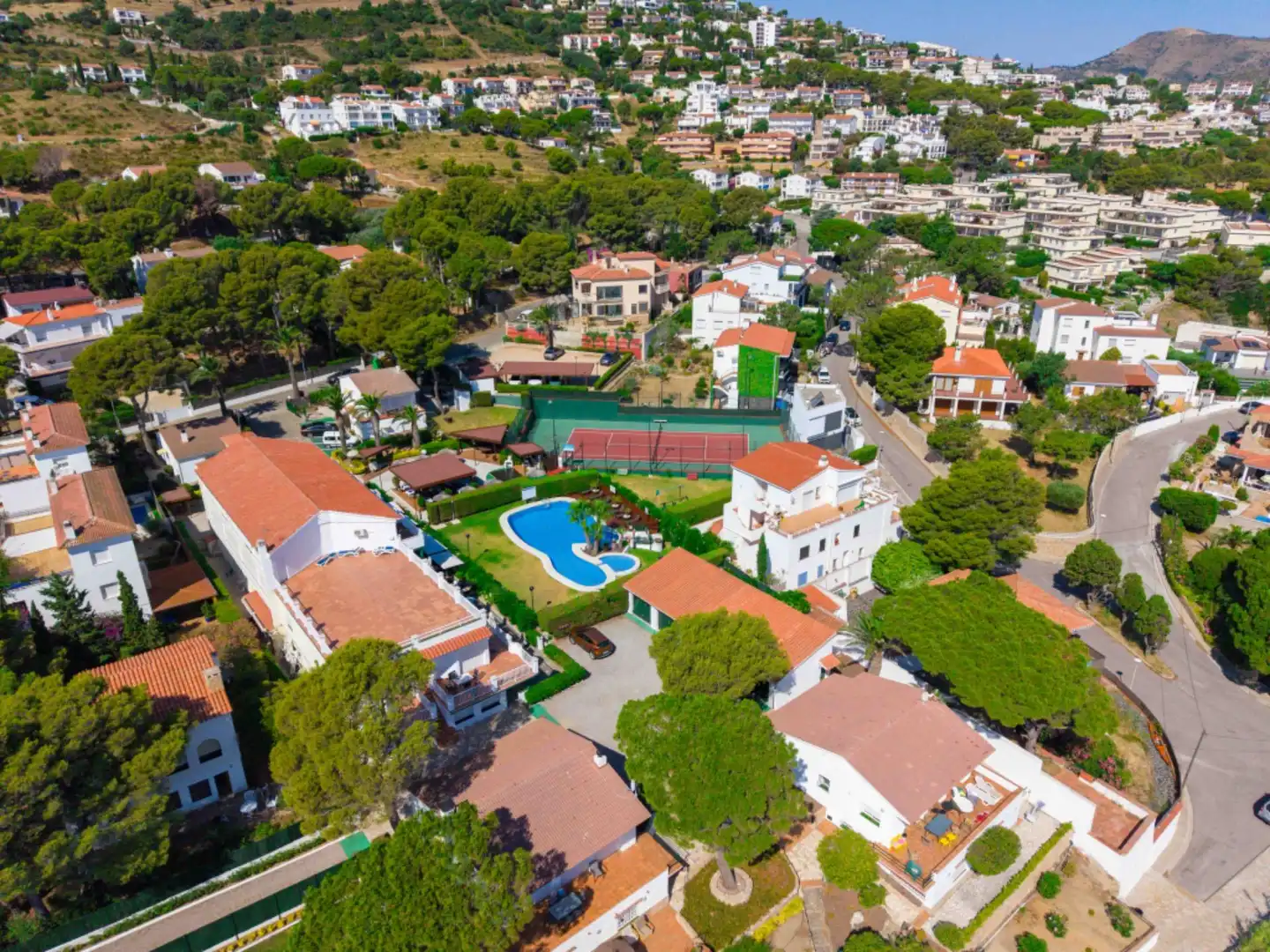 Vista exterior de Edifici en venda en Llançà