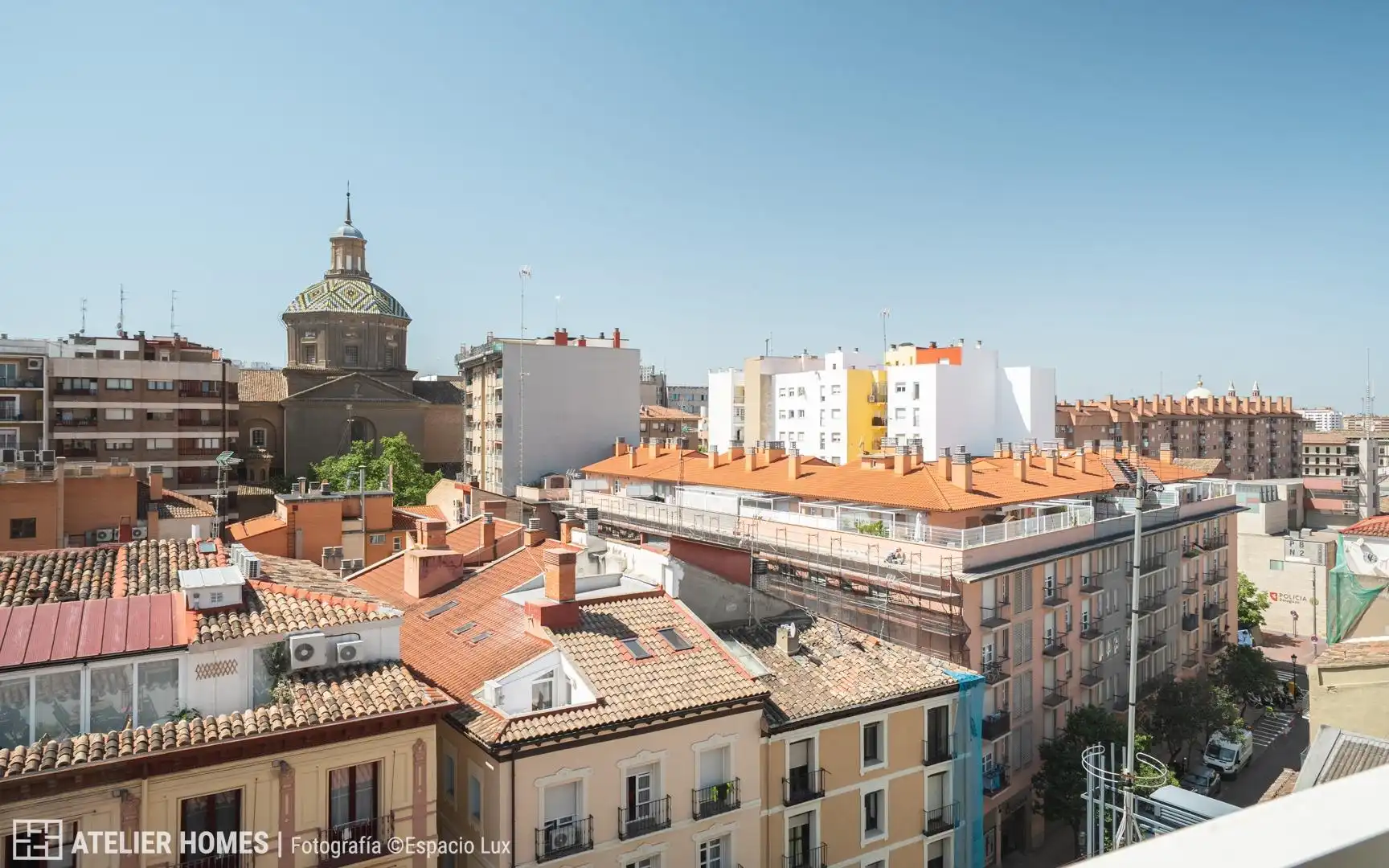 Vista exterior de Àtic en venda en Zaragoza amb Calefacció, Parquet i Terrassa